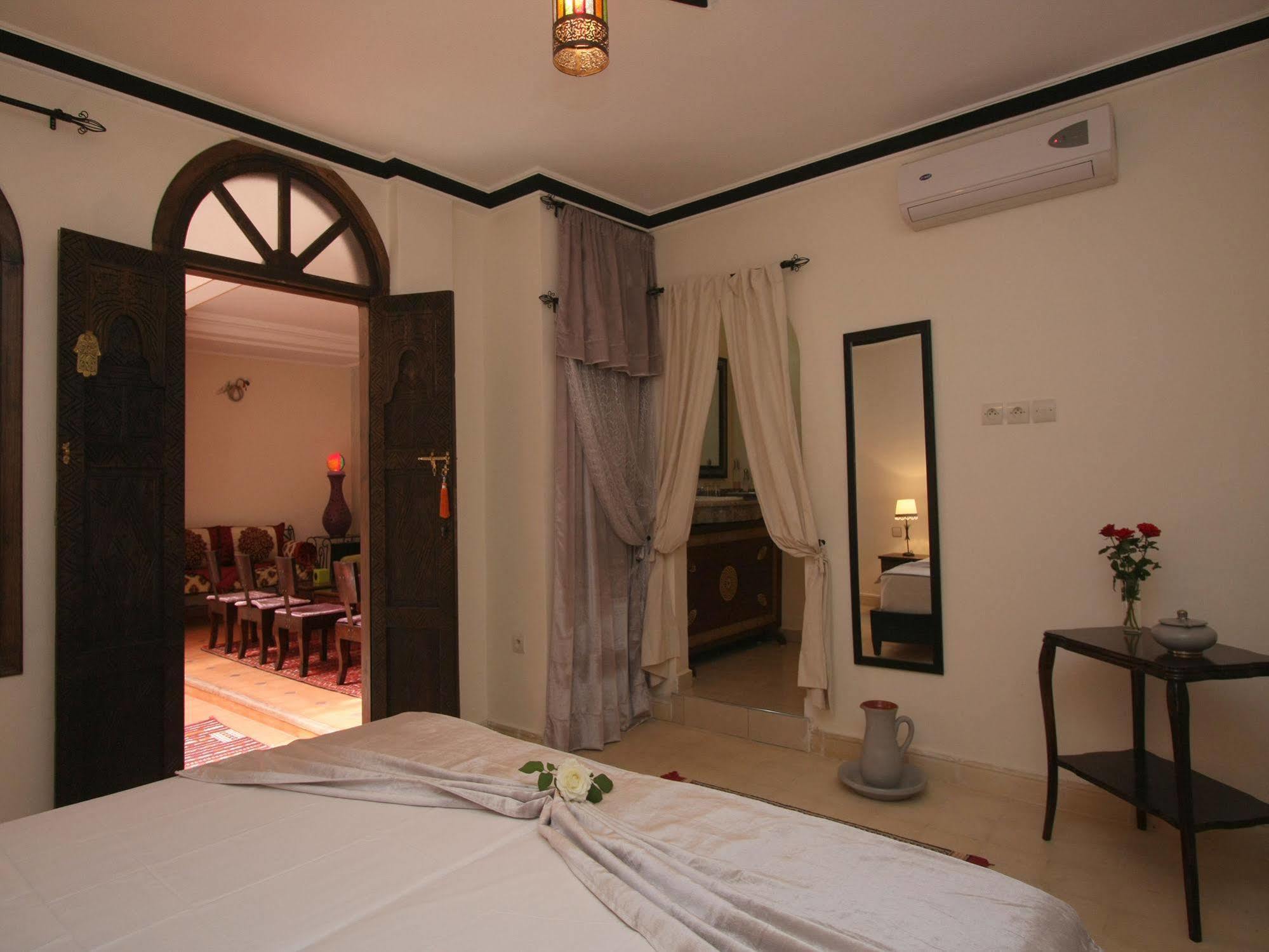 Riad De La Semaine Маракеш Екстериор снимка